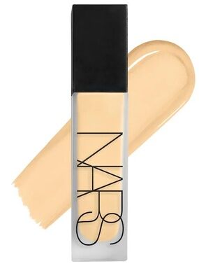 NARS Natural Matte Longwear Pore Blurring Foundation - Light 3.75 Bruges